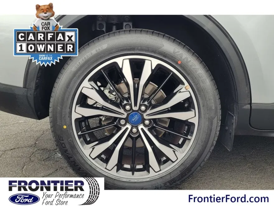 2022 Ford Escape SE photo 1