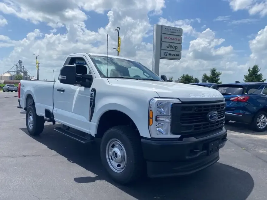 2025 Ford F-250 photo 1