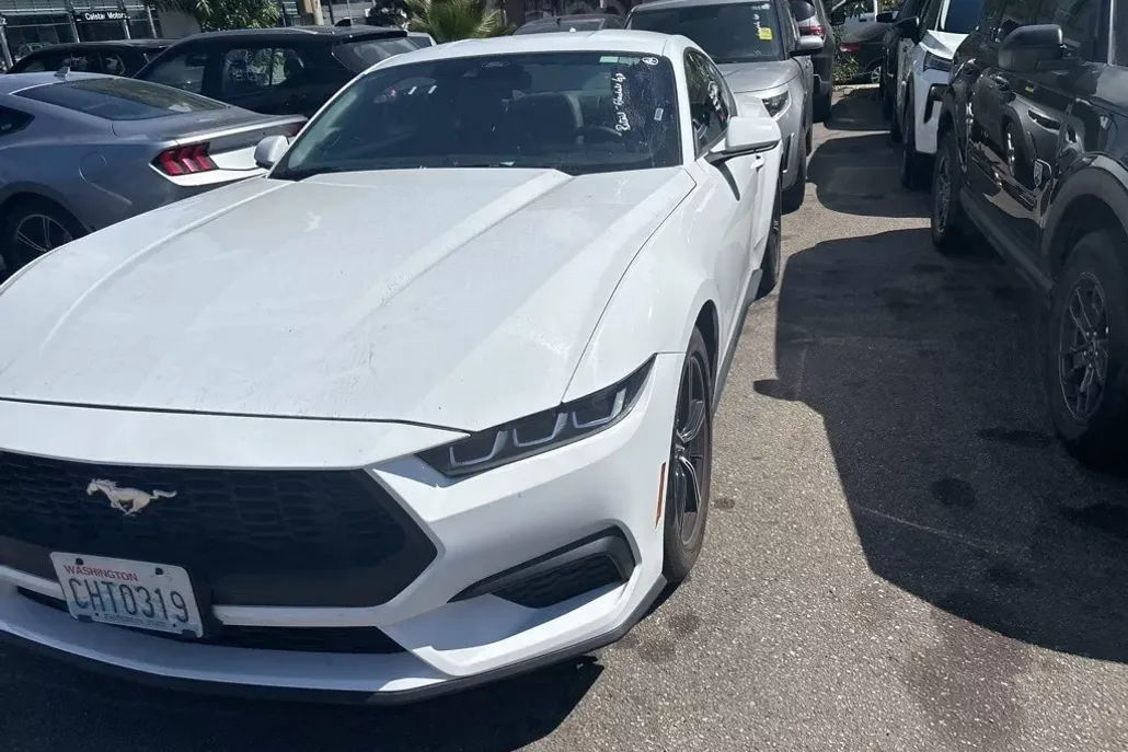 2024 Ford Mustang EcoBoost photo 1