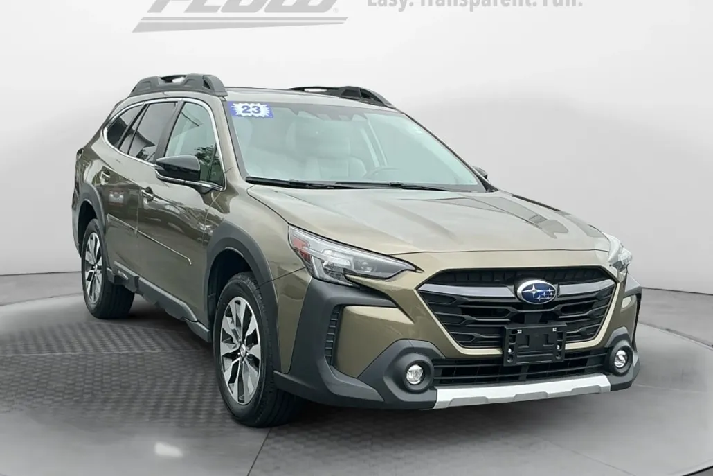 2023 Subaru Outback Limited photo 1