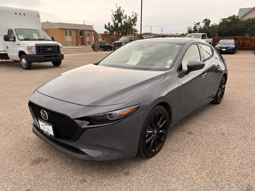 2021 Mazda Mazda3 Hatchback Premium photo 1