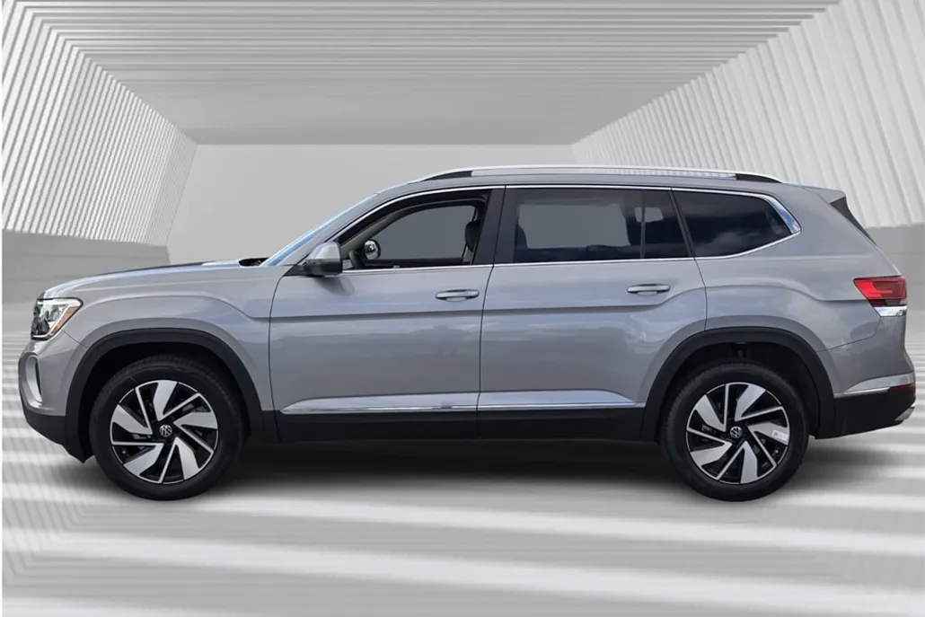 2026 Volkswagen Atlas SEL photo 1