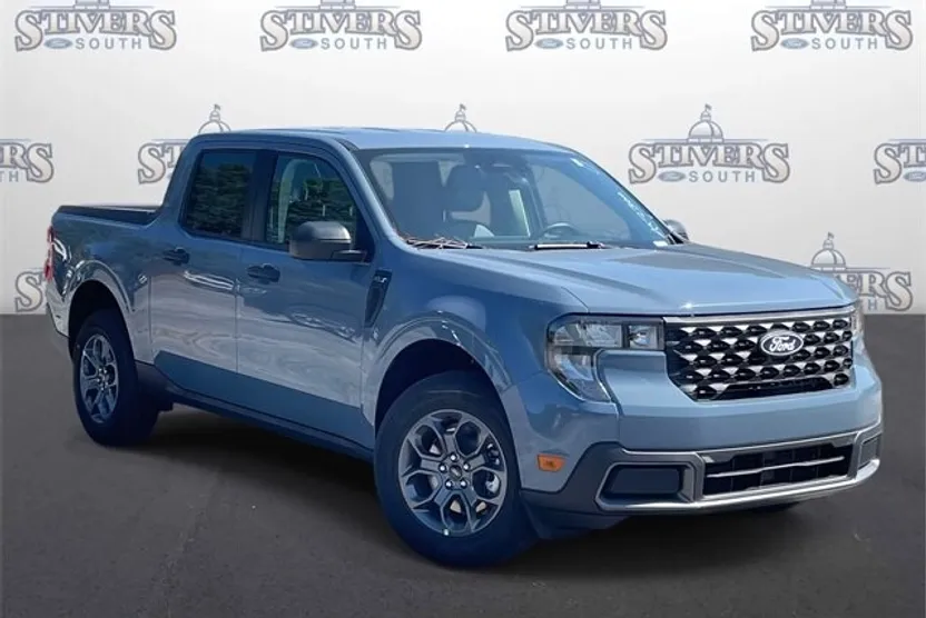 2025 Ford Maverick XLT photo 1