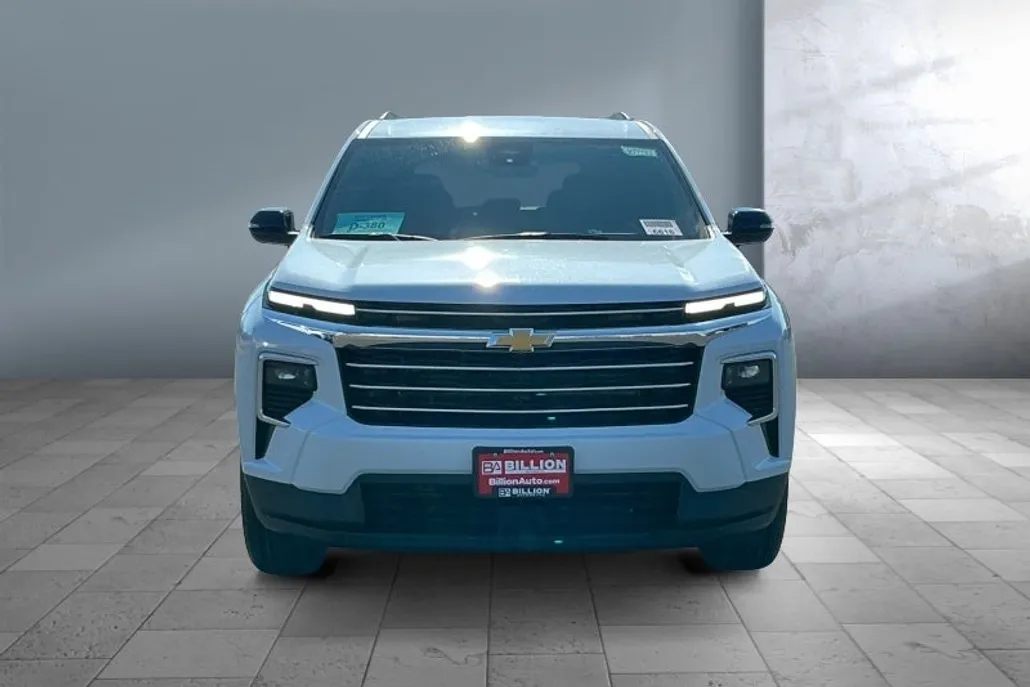 2026 Chevrolet Traverse photo 1