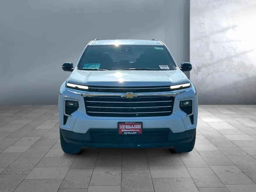 2026 Chevrolet Traverse photo 1