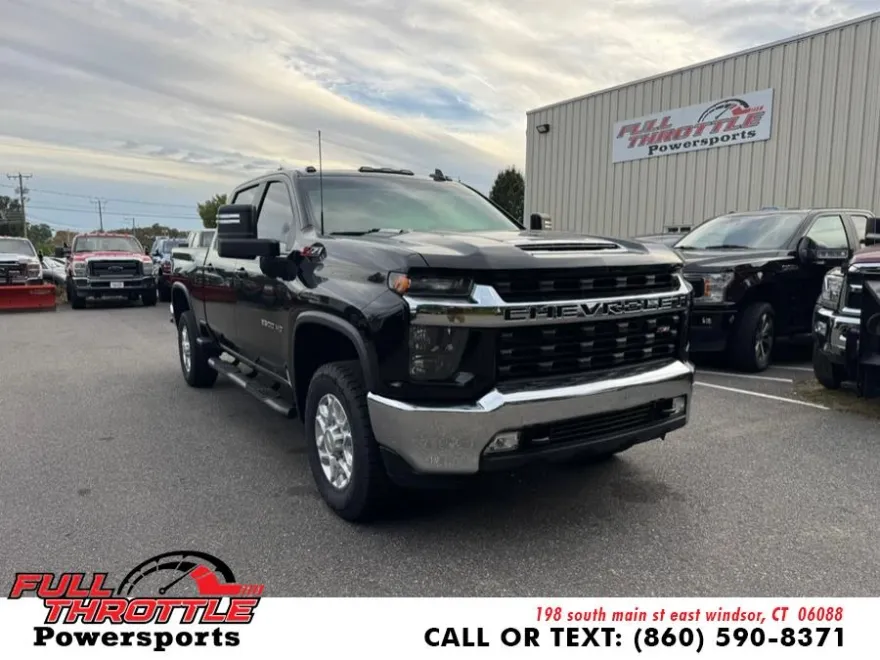 2022 Chevrolet Silverado 2500HD LT photo 1