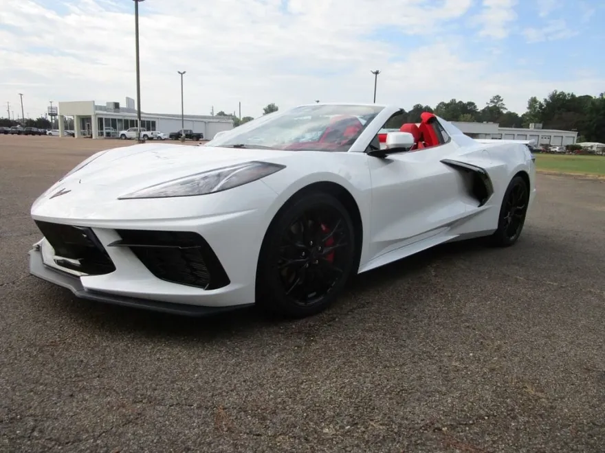 2026 Chevrolet Corvette Stingray 3LT Convertible photo 1