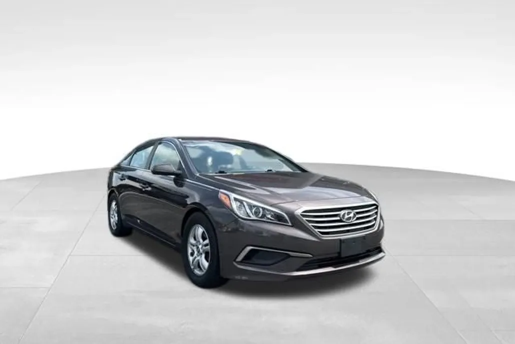 2016 Hyundai Sonata Base photo 1