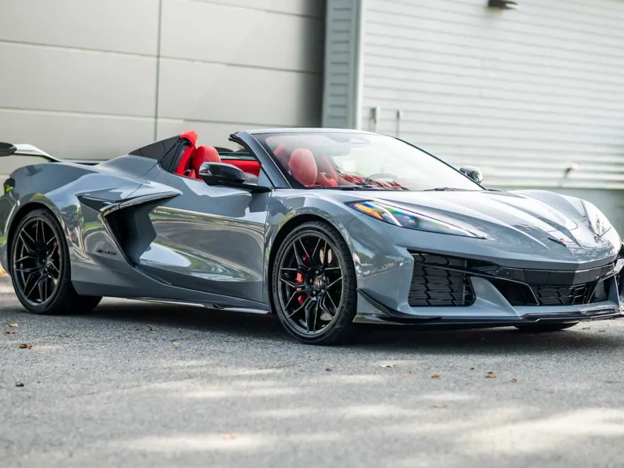 2024 Chevrolet Corvette Stingray Z06 3LZ photo 1