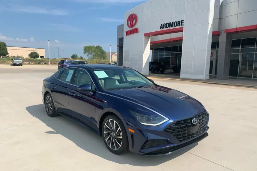 2022 Hyundai Sonata Limited photo 1