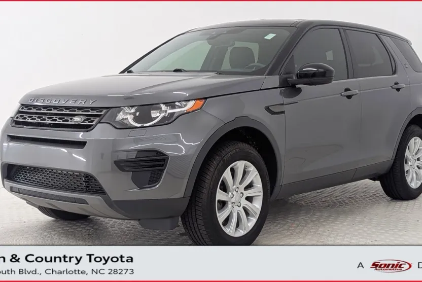 2016 Land Rover Discovery Sport SE photo 1