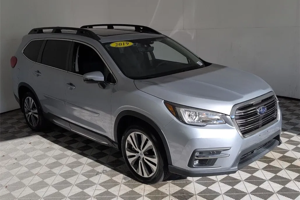 2019 Subaru Ascent Limited photo 1