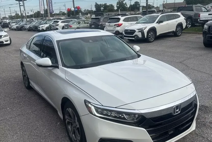 2018 Honda Accord EX-L 2.0T photo 1