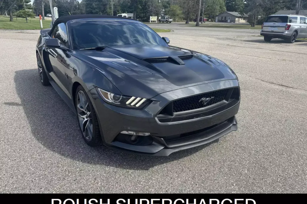 2016 Ford Mustang GT Premium Convertible photo 1