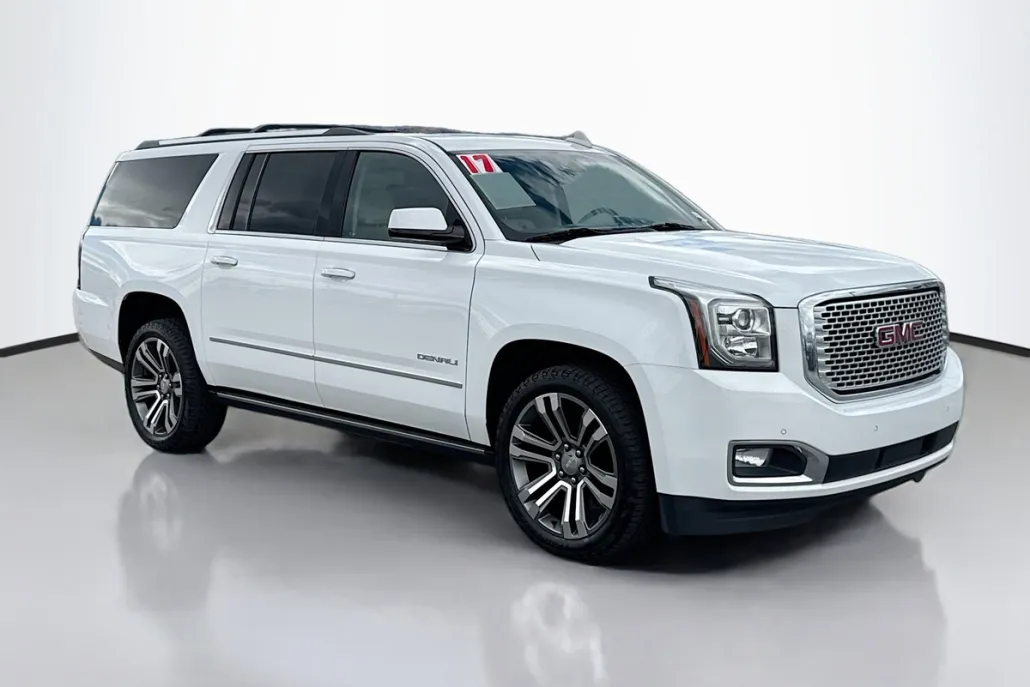 2017 Gmc Yukon XL Denali photo 1