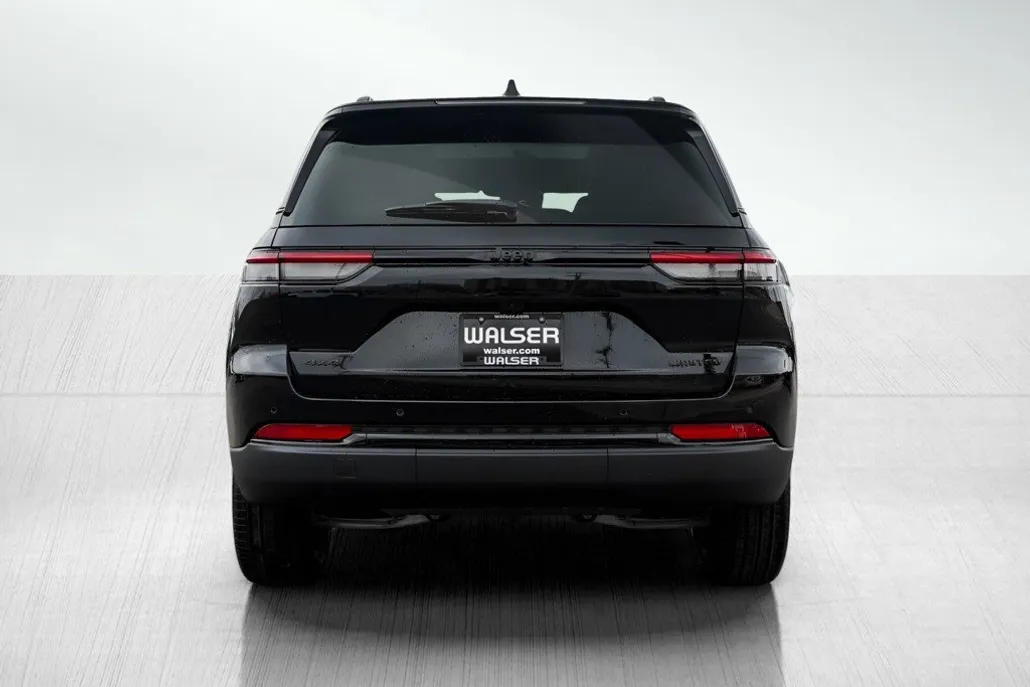 2025 Jeep Grand Cherokee Limited photo 1
