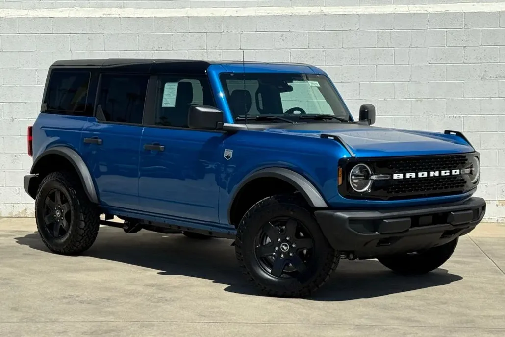 2025 Ford Bronco Big Bend photo 1