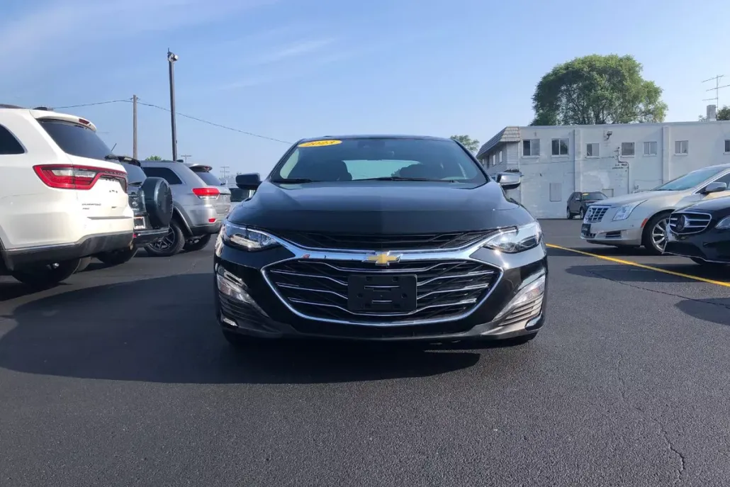 2023 Chevrolet Malibu 1LT photo 1