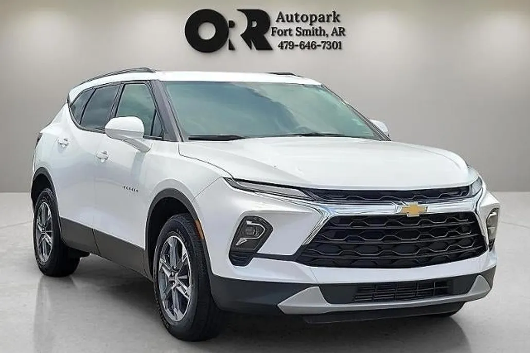 2023 Chevrolet Blazer 2LT photo 1