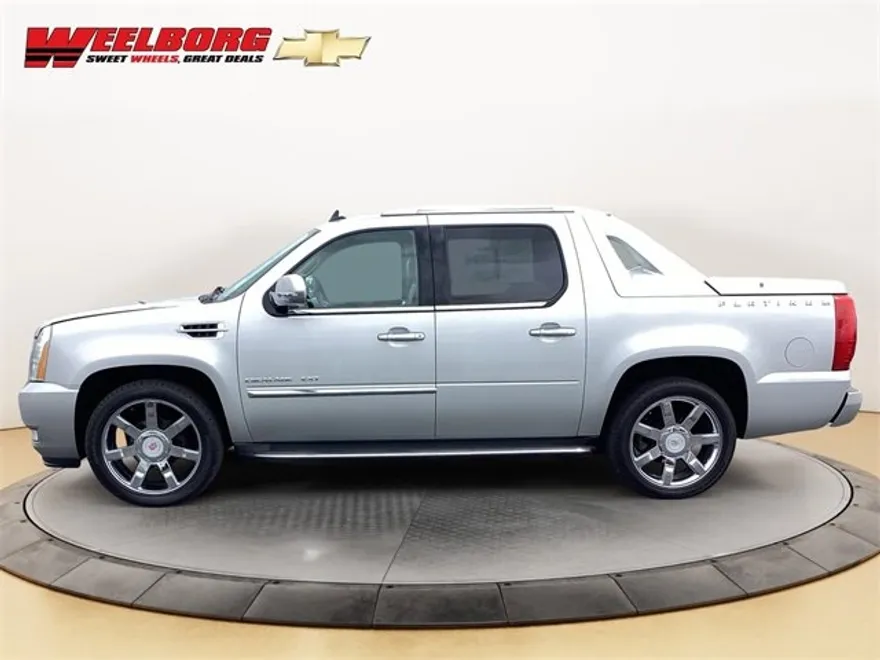 2011 Cadillac Escalade EXT Luxury photo 2