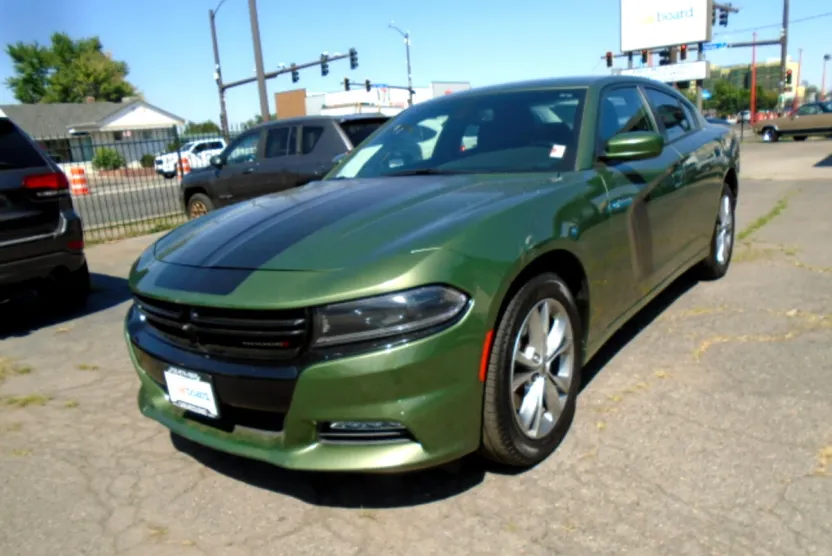 2022 Dodge Charger SXT AWD photo 1