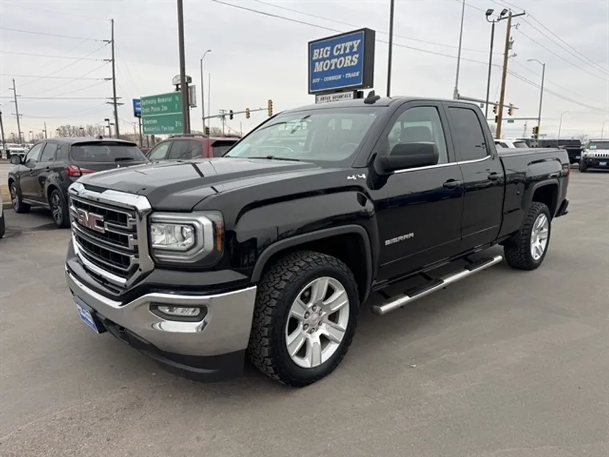 2016 Gmc Sierra 1500 SLE photo 1
