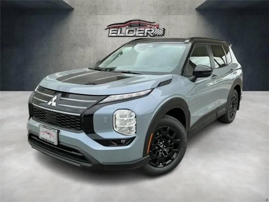 2025 Mitsubishi Outlander SE Ralliart photo 1
