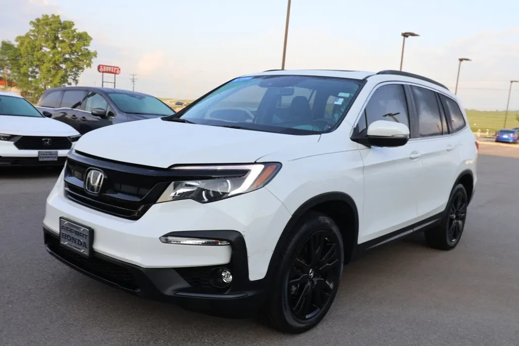 2022 Honda Pilot Special Edition photo 1