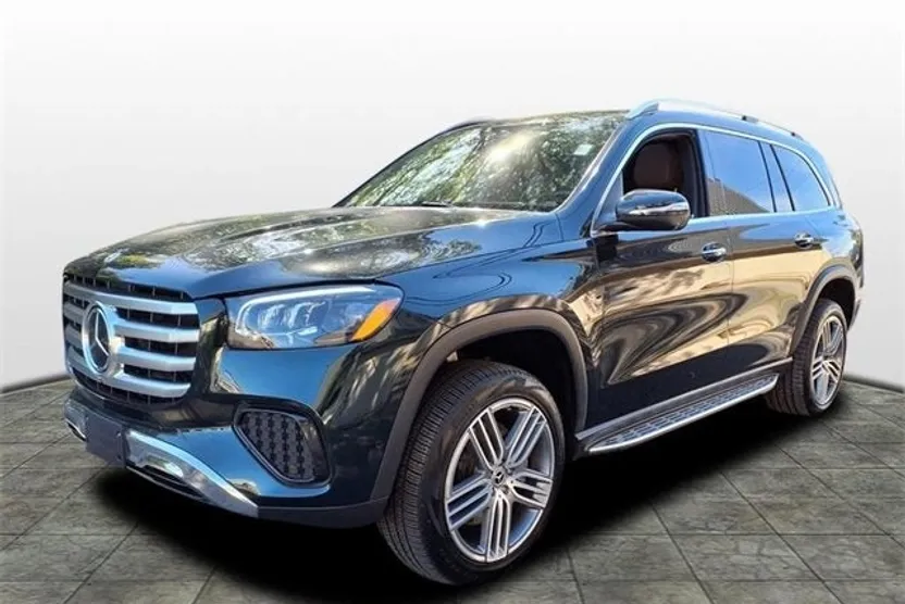 2025 Mercedes Benz GLS 450 4MATIC photo 1