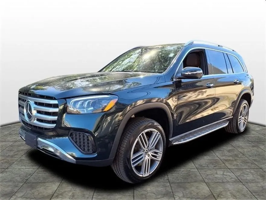 2025 Mercedes Benz GLS 450 4MATIC photo 1