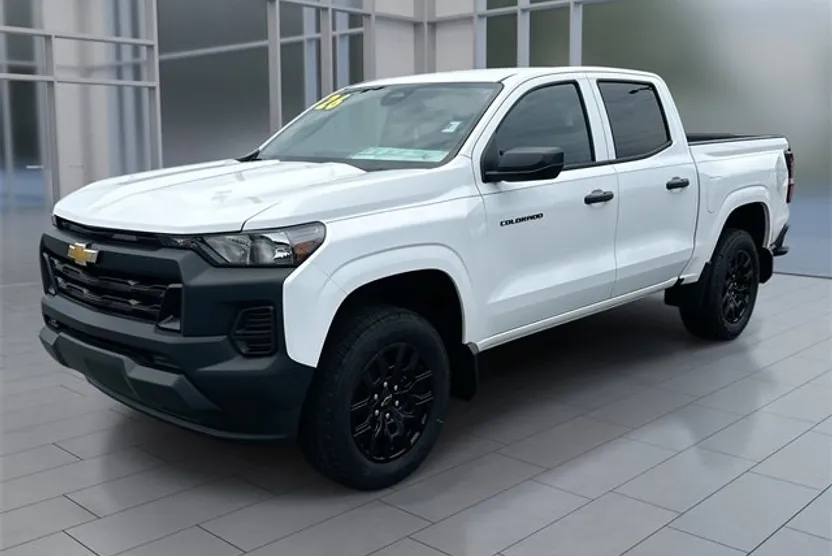 2026 Chevrolet Colorado Work Truck photo 1