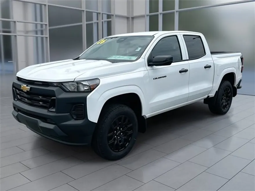 2026 Chevrolet Colorado Work Truck photo 1