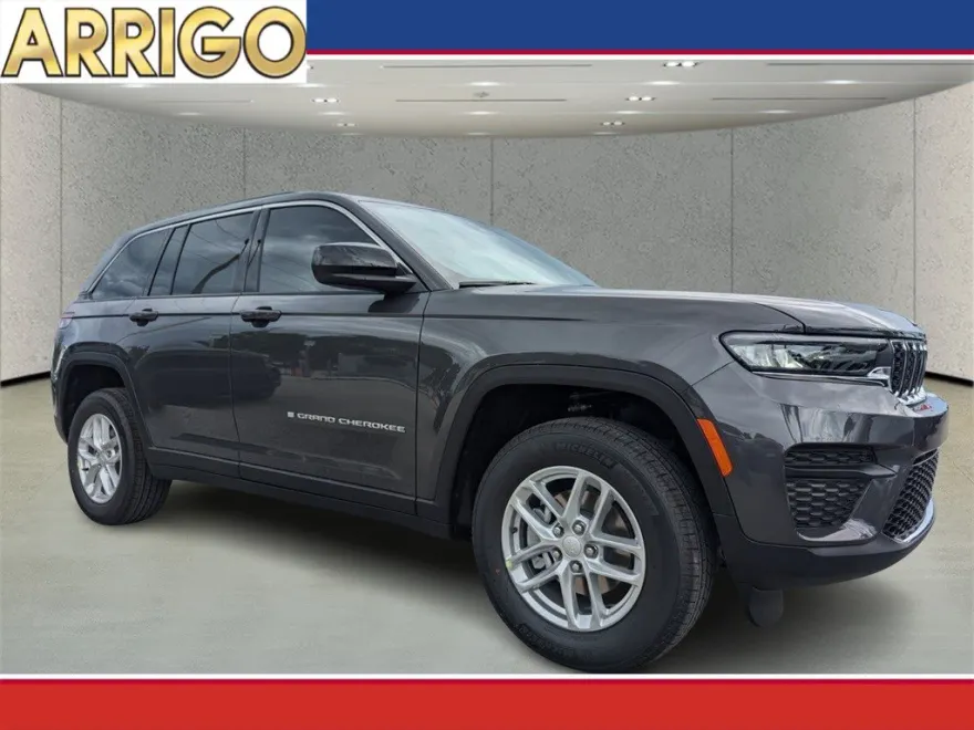 2025 Jeep Grand Cherokee Laredo X photo 1