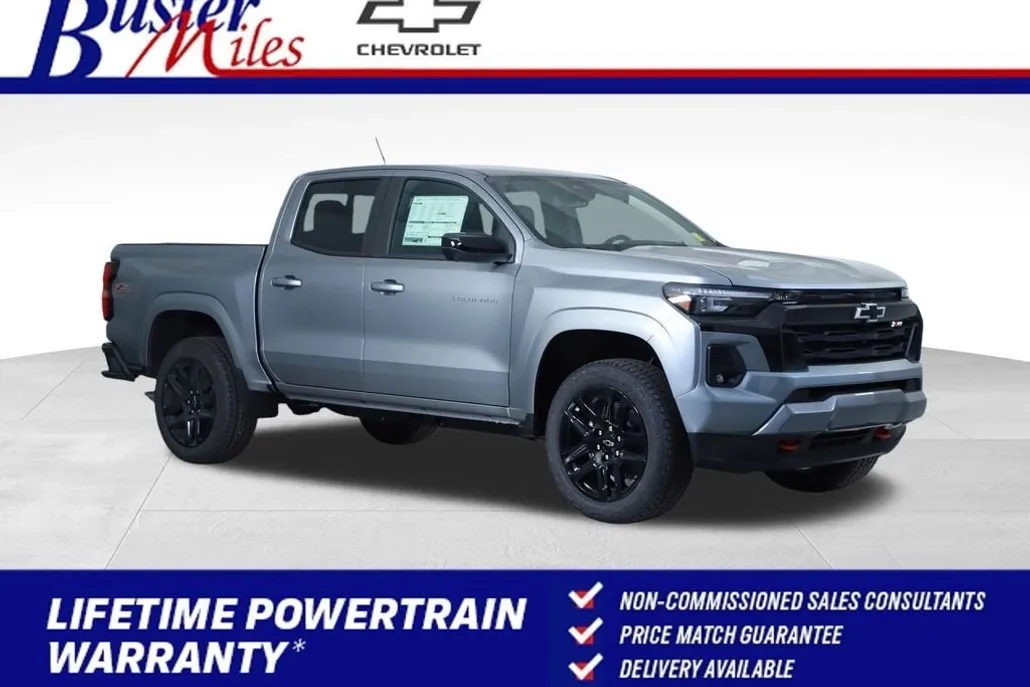 2025 Chevrolet Colorado Z71 photo 1