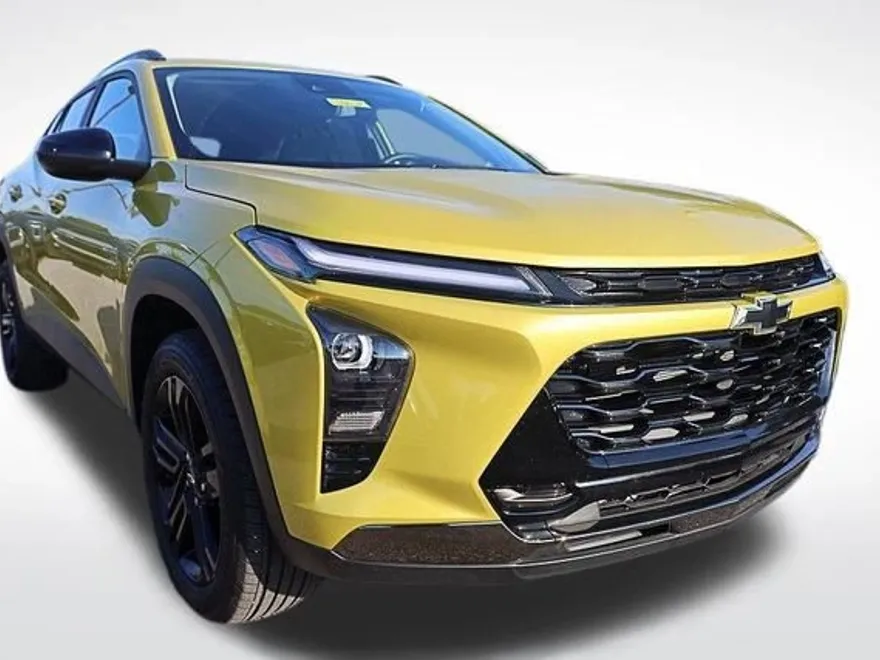 2025 Chevrolet Trax ACTIV photo 1