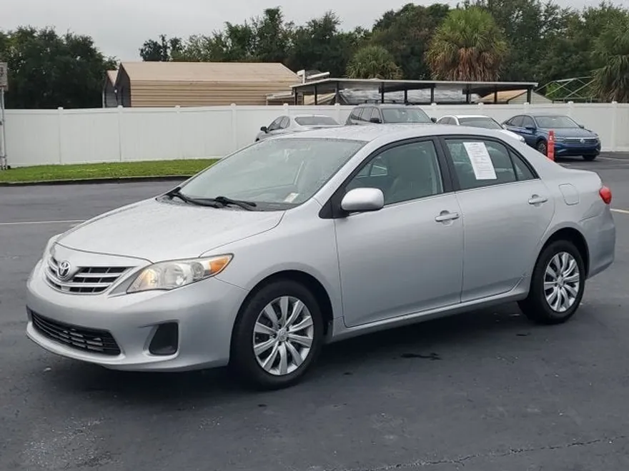 2013 Toyota Corolla Base photo 1