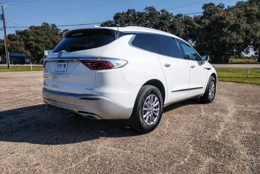 2024 Buick Enclave Premium photo 1