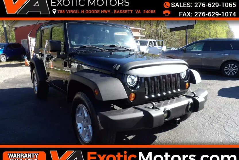 2013 Jeep Wrangler Unlimited Sport photo 1