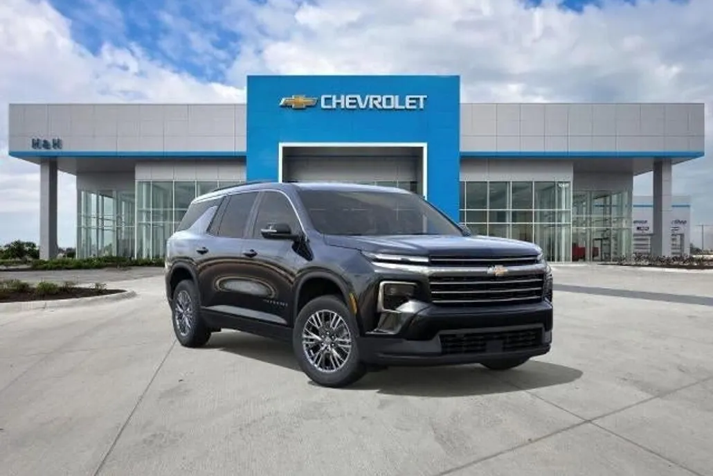 2026 Chevrolet Traverse photo 1
