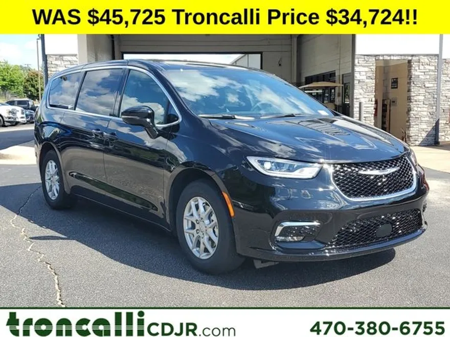 2025 Chrysler Pacifica photo 1