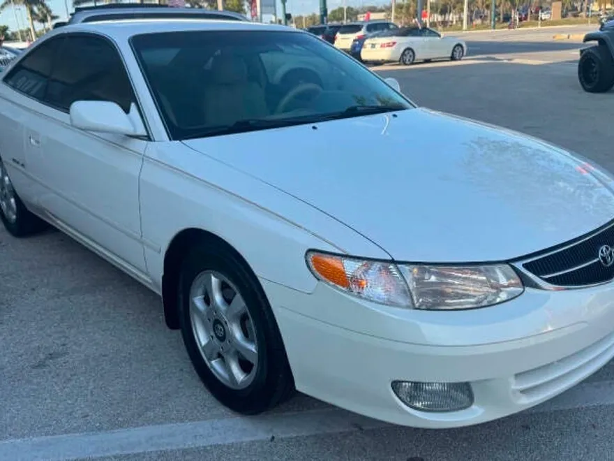 2001 Toyota Camry Solara SE photo 1