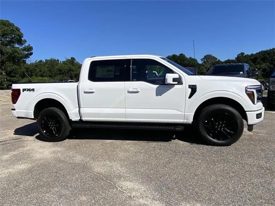 2025 Ford F-150 Lariat photo 1