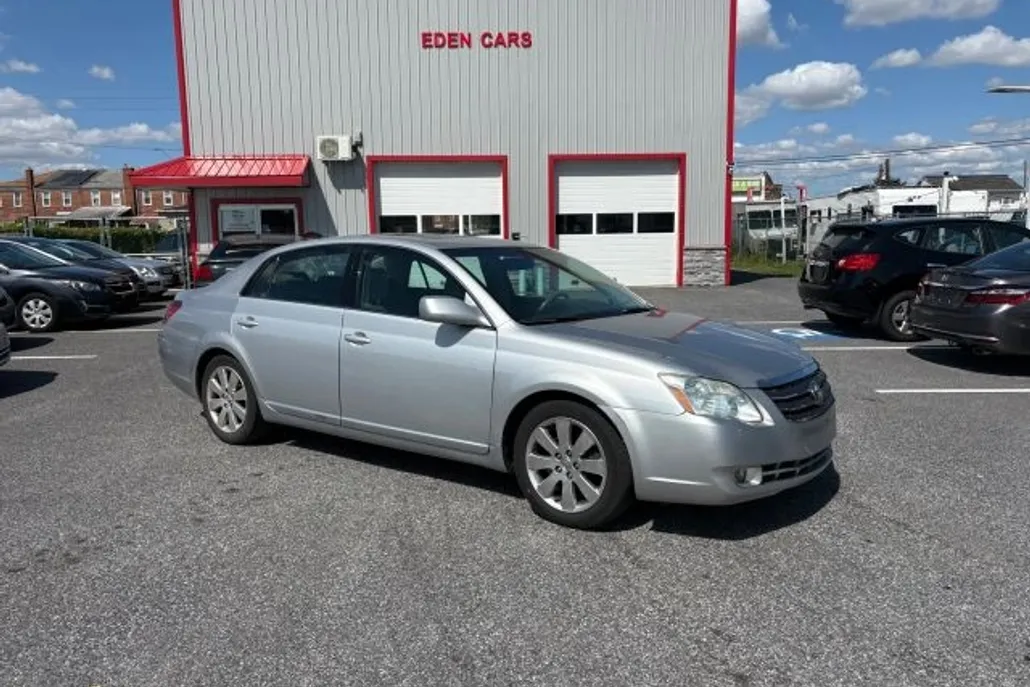 2006 Toyota Avalon XL photo 1