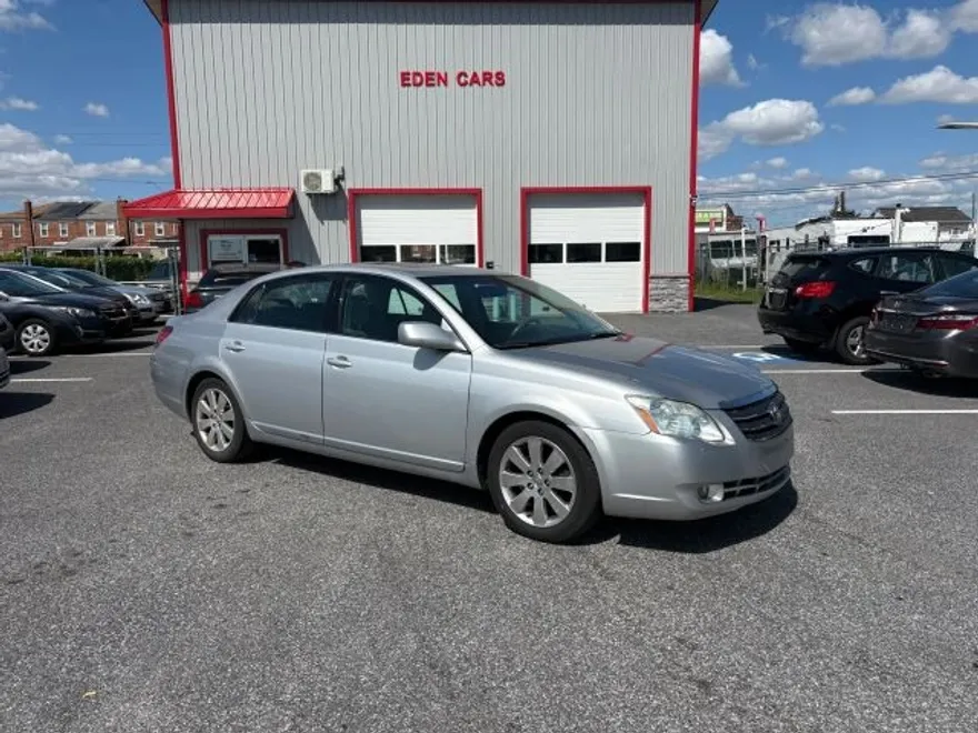 2006 Toyota Avalon XL photo 1