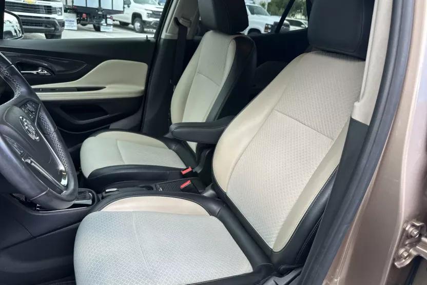 2019 Buick Encore Preferred photo 1