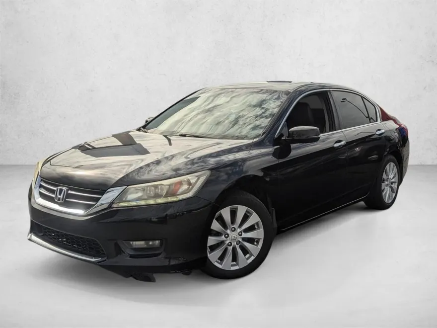 2015 Honda Accord Touring photo 1