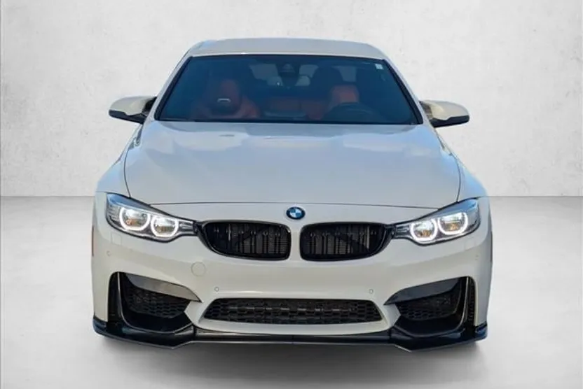 2015 Bmw M4 Convertible photo 1