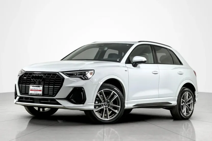2025 Audi Q3 S line Premium 45 TFSI photo 1