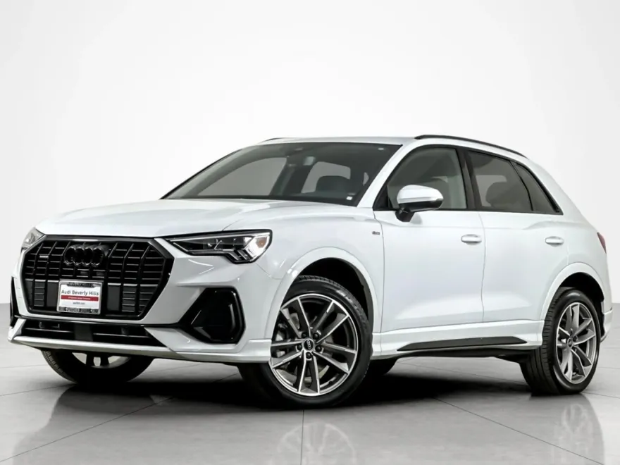 2025 Audi Q3 S line Premium 45 TFSI photo 1