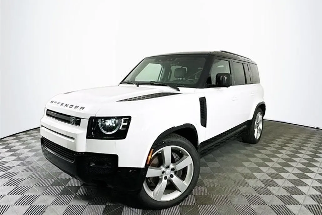 2025 Land Rover Defender 110 X SE photo 1